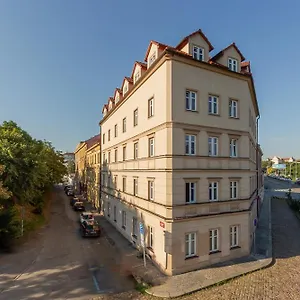 Minimino Prague